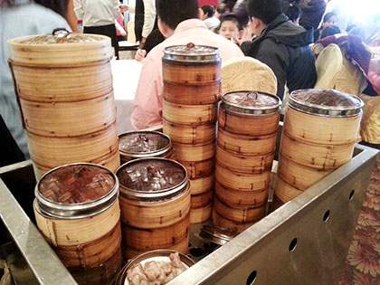 Best Restaurants In New York S Chinatown For Lunch Dim Sum Or Steaming Bamboo Containers With Bite Size Dim Sum